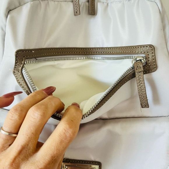 Laundry by Shelli Segal Los Angeles nylon and faux leather backpack bag carryall - Picture 8 of 10